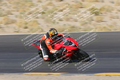 media/Nov-28-2022-Moto Forza (Mon) [[c5a51e62ca]]/A Group/Session 2 (Turn 12 Inside)/